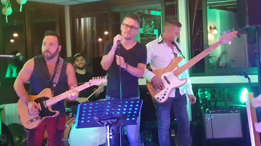 Aux 2 Rivières_Saint-Léger-de-Peyre_slider_image_2