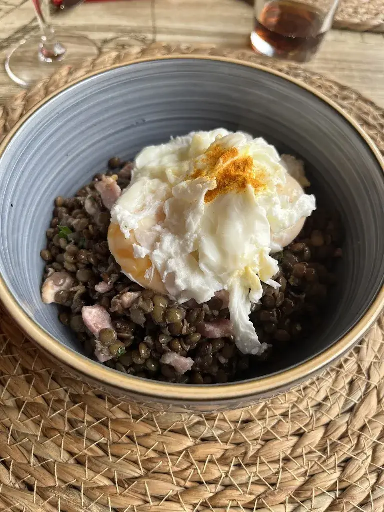 Cyril Rvn_Auberge restaurant Gîtes et chambres d'hôtes Les Violles_Colagne_avis