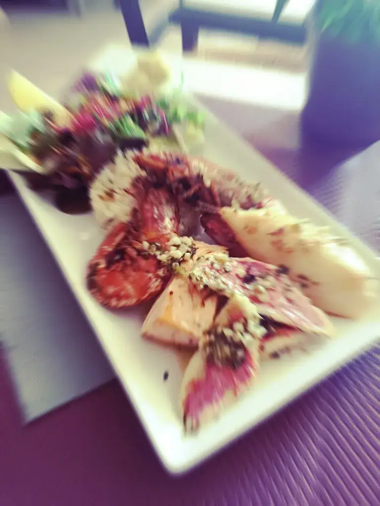 Le Magenta_Montfrin_slider_image_3