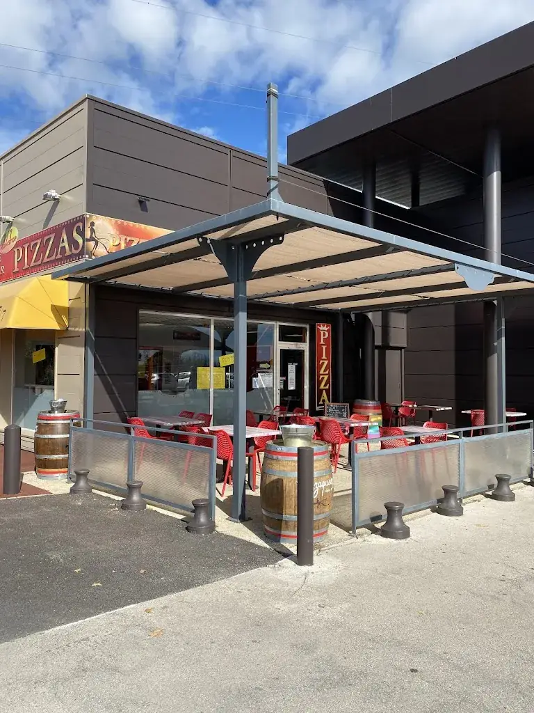 Pizzaqueen_Milhaud_slider_image_1