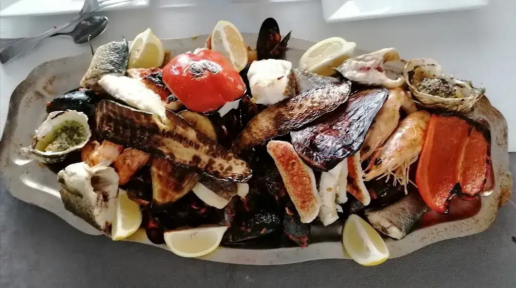 Restaurant L'eau Sel_Mèze_slider_image_2