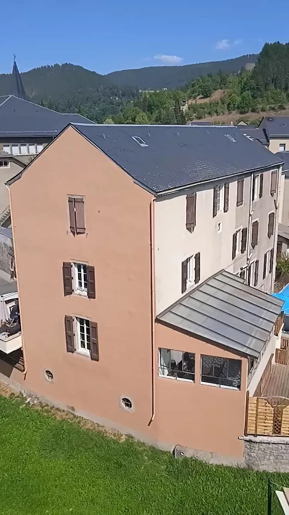 Logis Hôtel Rest. Family & Spa_Meyrueis_slider_image_2