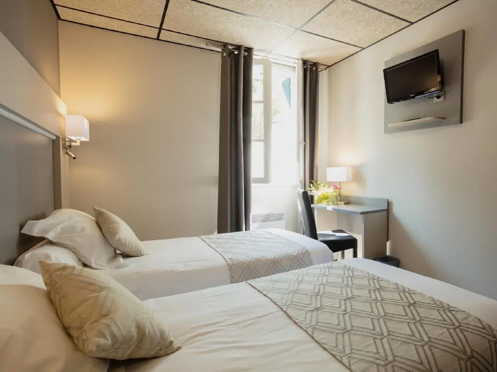 Logis Hôtel Rest. Family & Spa_Meyrueis_slider_image_3