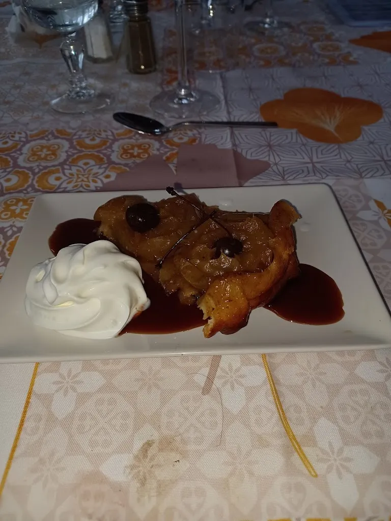 Monique Parache_LA TABLE DU CARRELIER_Mirandol-Bourgnounac_recensione