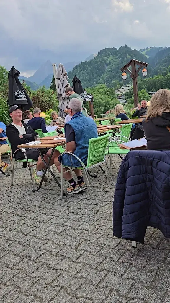 Yulia Herasimovich_The Carnotzet_Contamines-Montjoie_review