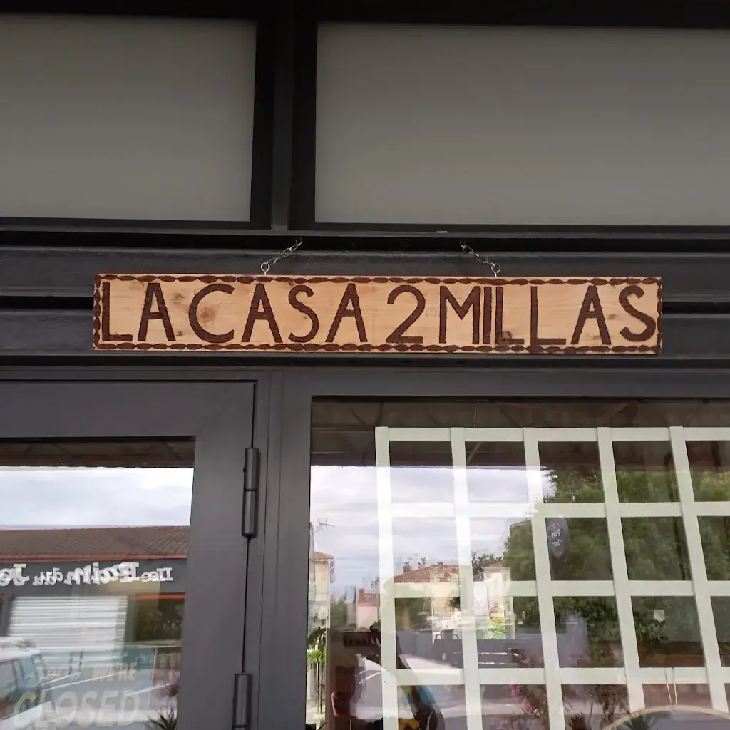 La Casa 2 Millas restaurant in Millas