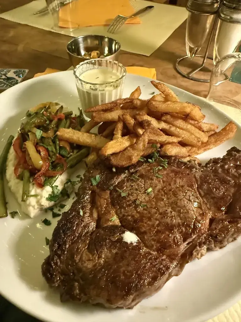 Auberge de la Halle_Mirande_slider_image_2