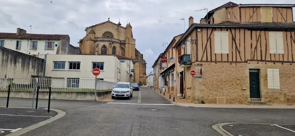 Auberge de la Halle_Mirande_slider_image_3