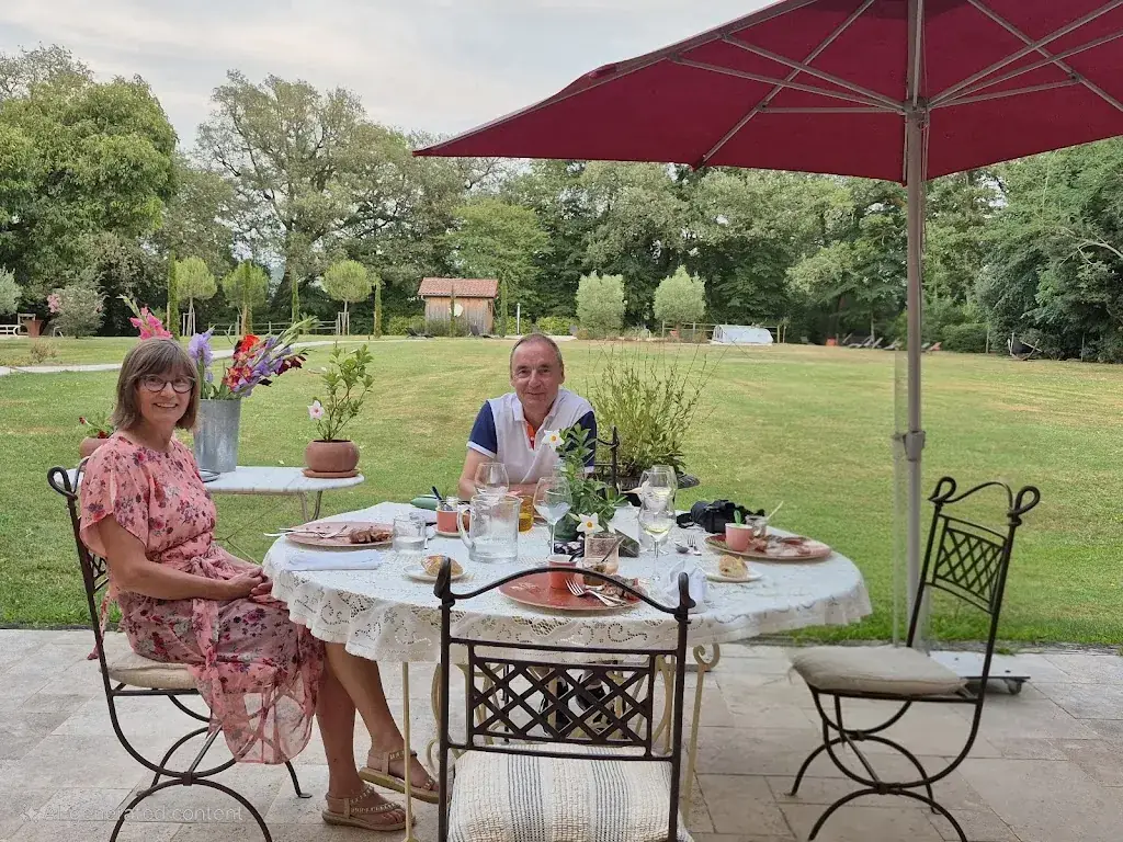 Julian Annis_Maison d'Hôtes Sainte-Marie_Mirande_review