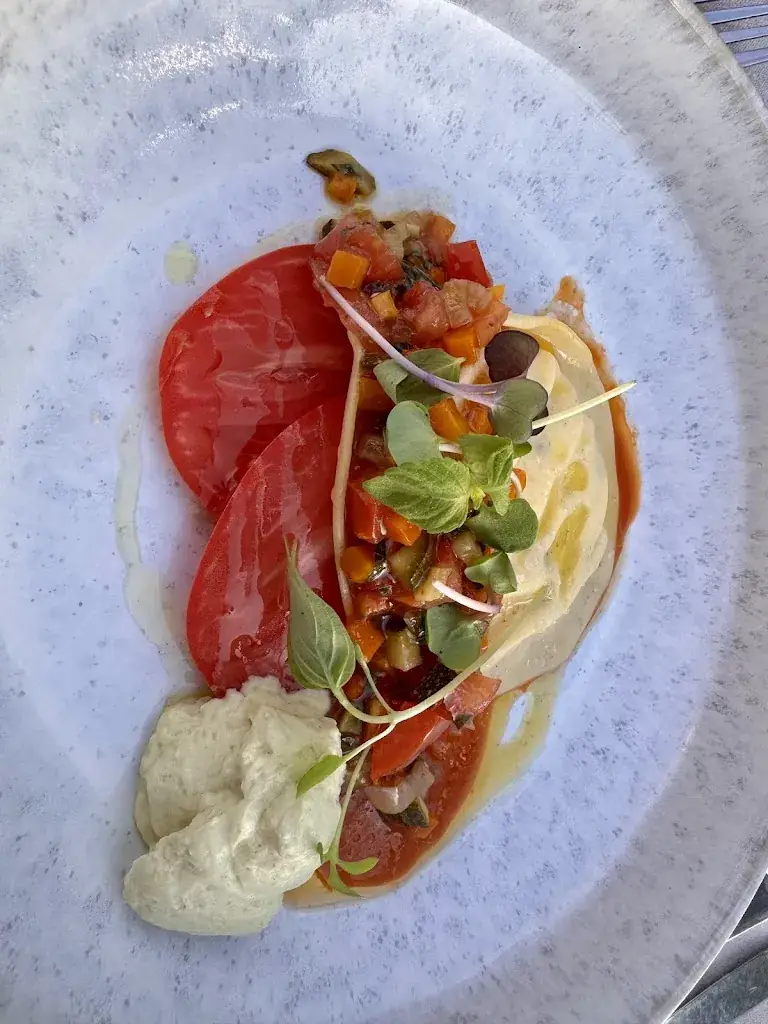 Emmy Sobieski_Le Clos Mirande_Montagne_review