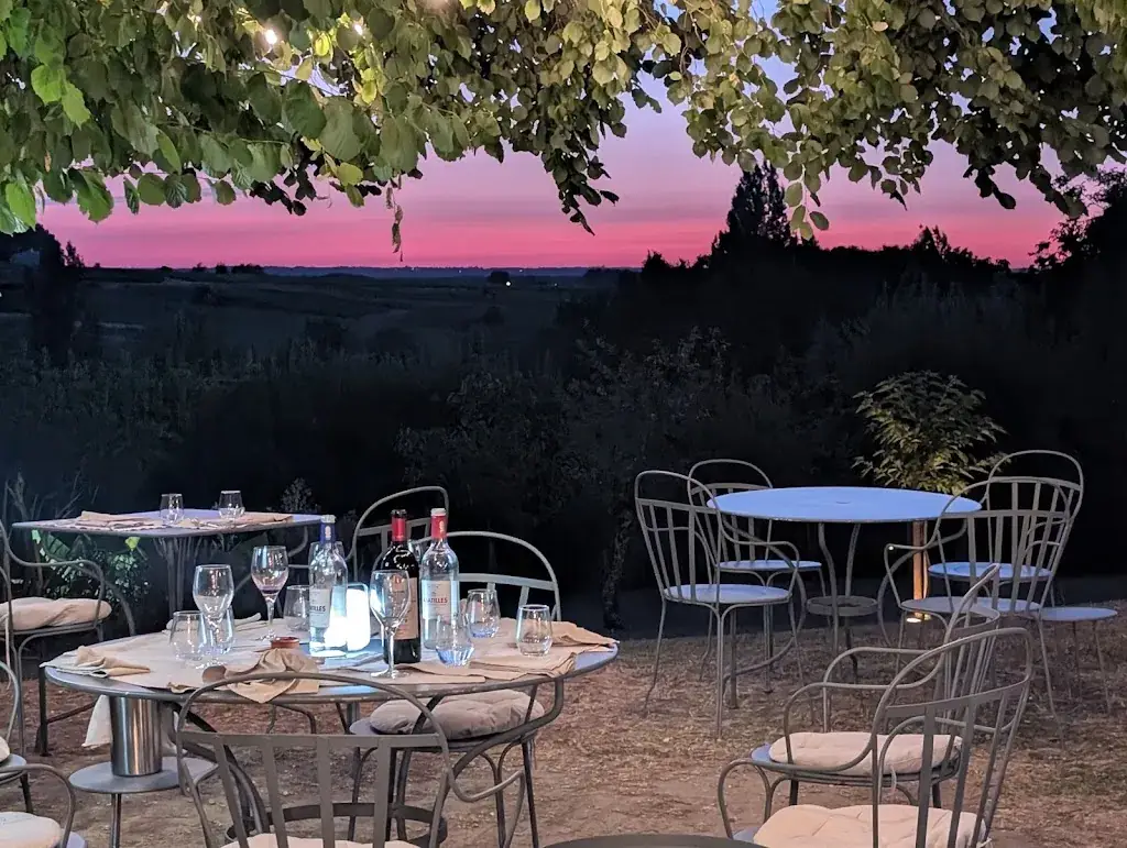 Simon Whittle_Le Clos Mirande_Montagne_review