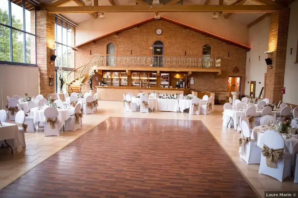 Restaurant Les Ecuries de la Tour Restaurant in Mondonville