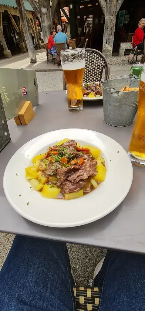 Lance Crockett_Le Casti Maris_Mirepoix_review