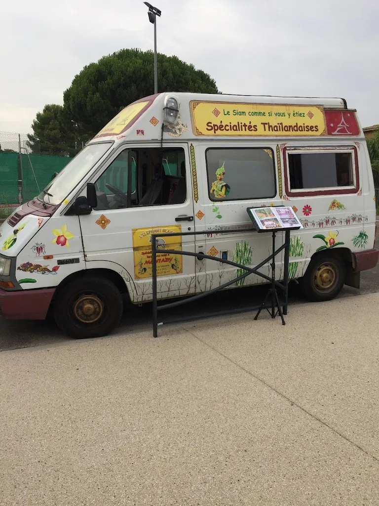 L'Elephant Blanc_Montady_slider_image_2