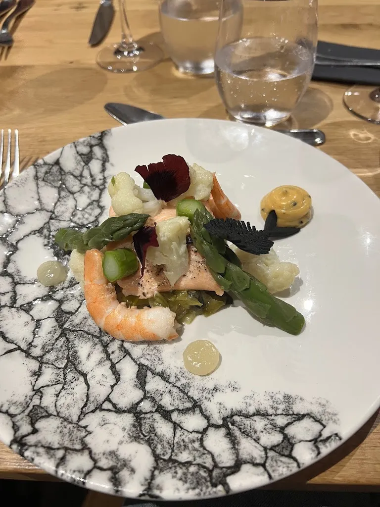 Madelein Niño_Auberge Du Brelan_Anthé_recensione