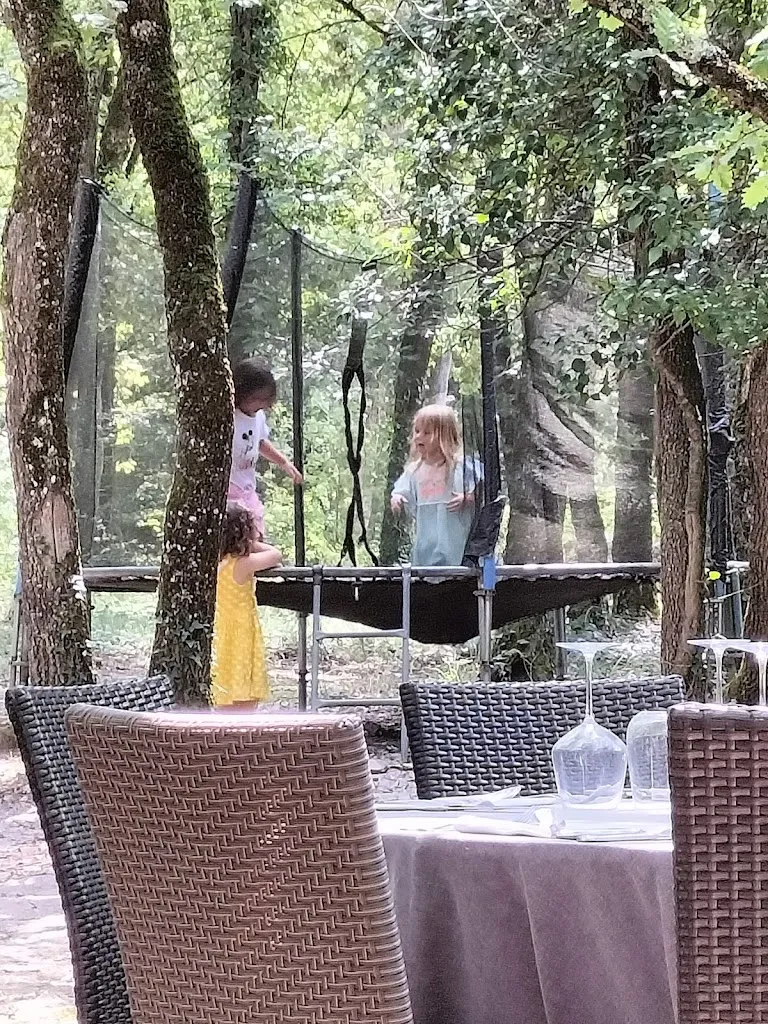 Auberge Du Brelan restaurant in Anthé