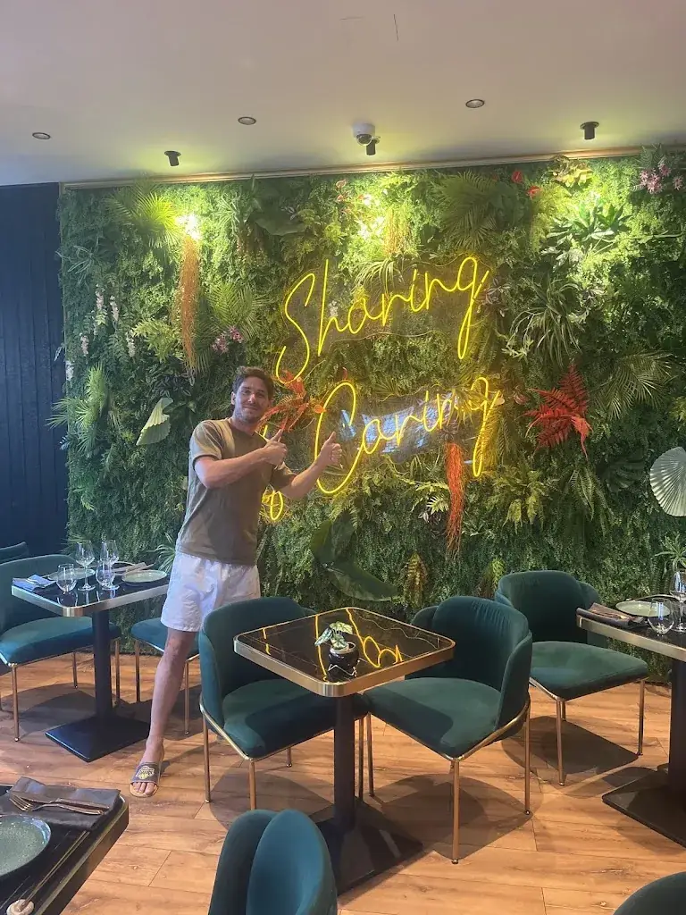 Benjamin Wavre_Yuki Lounge Bar & Restaurant_Crans-Montana_review