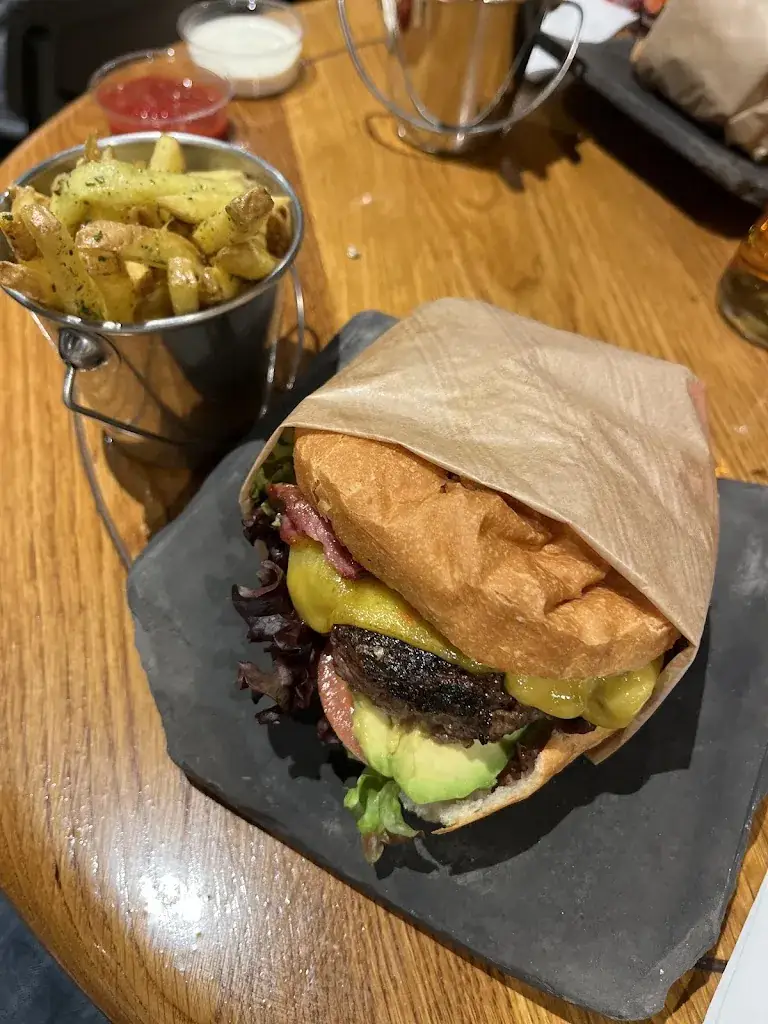 Menu_Burger Lounge_Crans-Montana_image_5