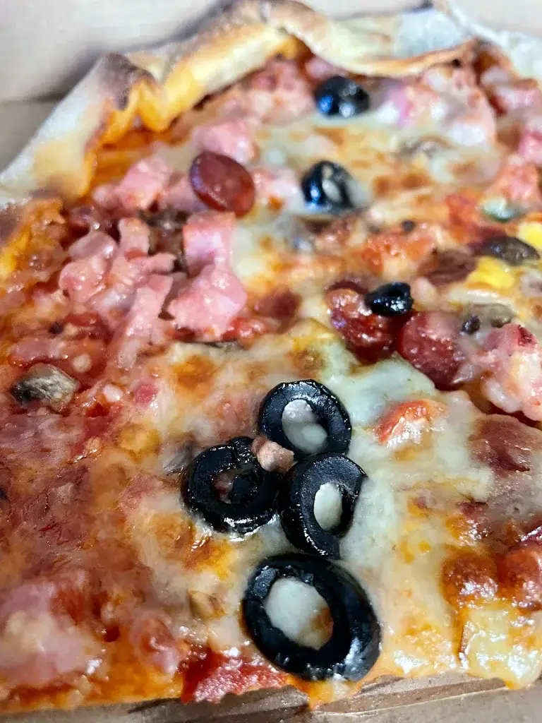 Sylvine Bascou_Pro Pizzas_Montagnac_review