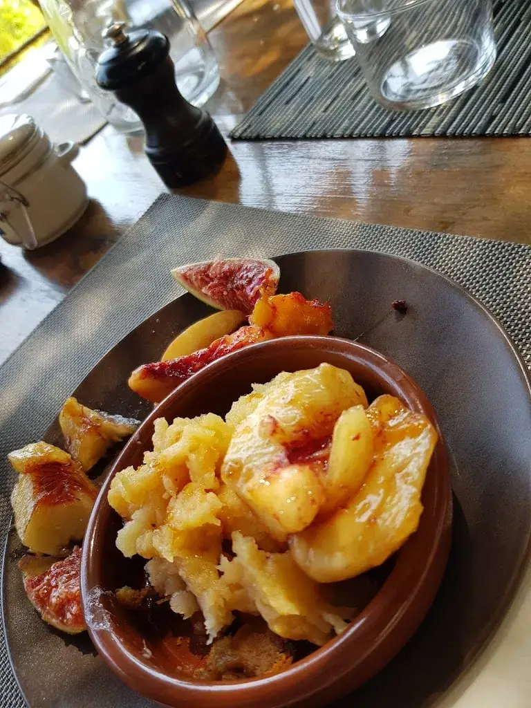 Kimberly Miller Castelberg_Abbaye de Valmagne - ferme auberge_Villeveyrac_review