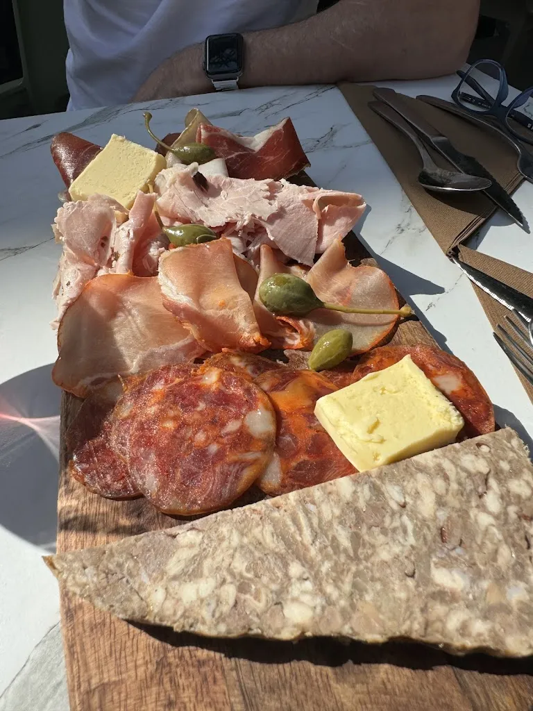 Emma Voysey_Restaurant Chez Paul_Pézenas_review