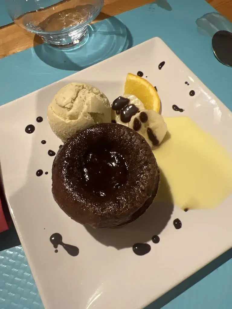 Kramp Lisa_The Glacier Restaurant_Contamines-Montjoie_review