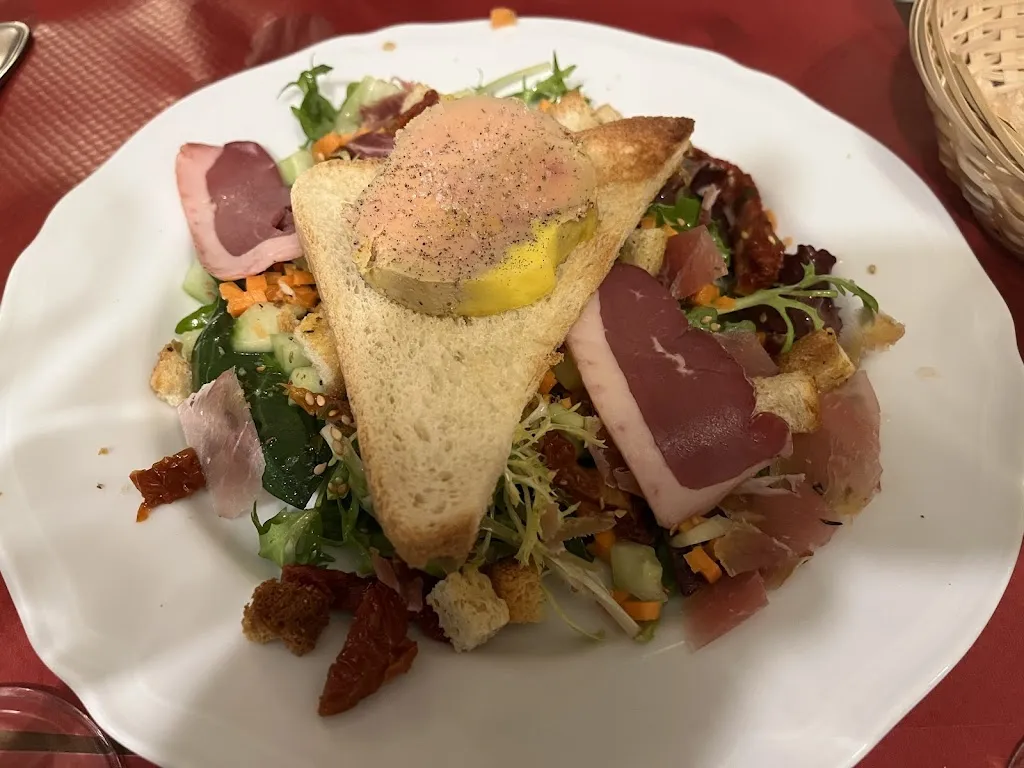 Thomas van Vliet_Cafe Brasserie Chez Hansi_Pézenas_review