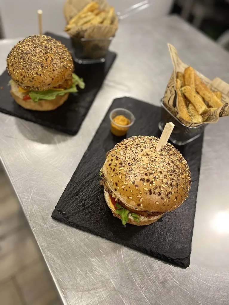 Cosmofood_Montagnac_slider_image_1