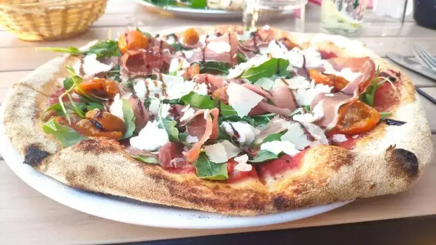 La Bonne Pizz Des Coulandrières_Montbeton_slider_image_3