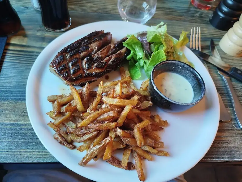 LE MIKADALI_Montberon_slider_image_3