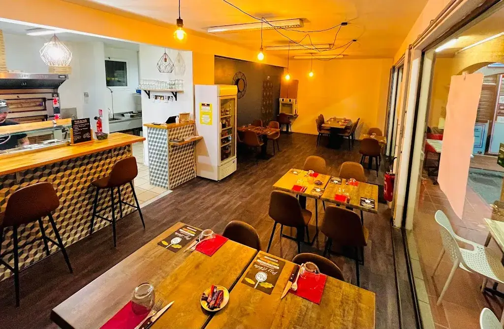 Pizz'Abelia restaurant in Montberon