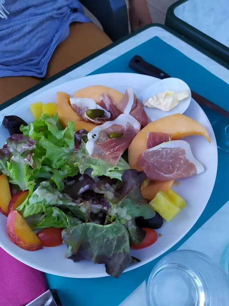 Menu_L’Oustal du lac_Montcuq-en-Quercy-Blanc_image_9