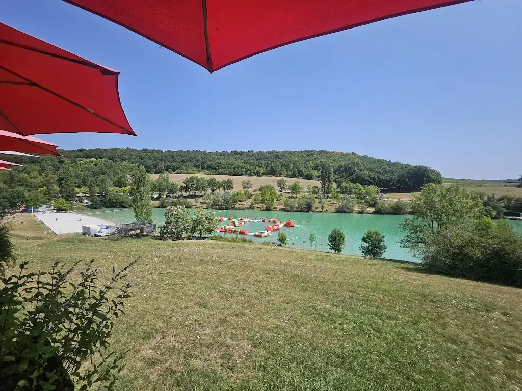 Sébastien Ferreira Duarte_L’Oustal du lac_Montcuq-en-Quercy-Blanc_review