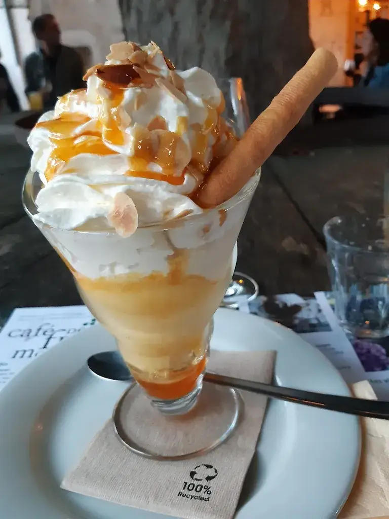 Café de France_Montcuq-en-Quercy-Blanc_slider_image_3