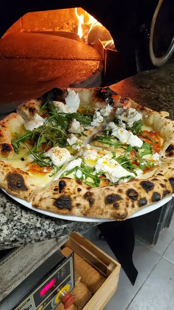 Menu_Pizzeria des fines gueules_Montcuq-en-Quercy-Blanc_image_9