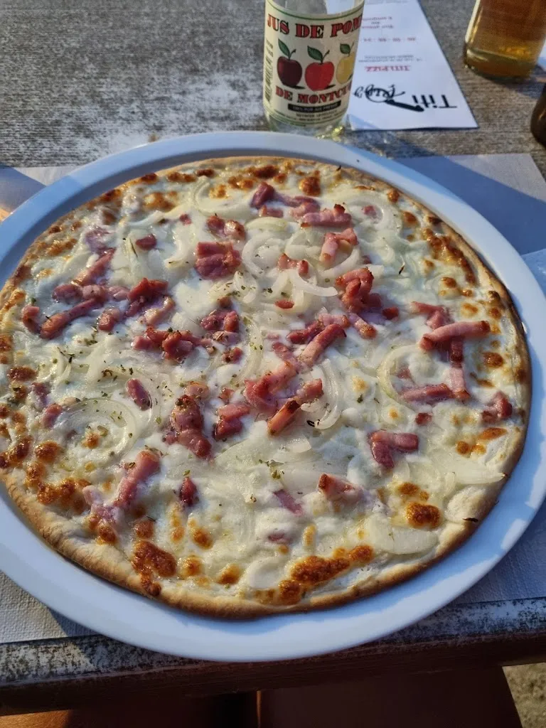 SOPHIE GUITTON_Titi Pizz_Montcuq-en-Quercy-Blanc_review