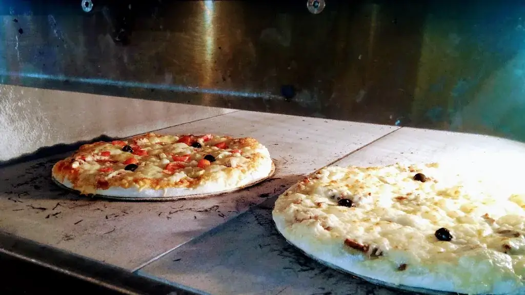 Menu_PIZZA I MÉS_Montescot_image_5