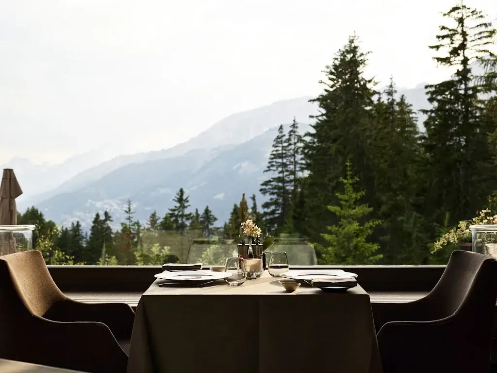 Restaurant LeMontBlanc_Crans-Montana_slider_image_1