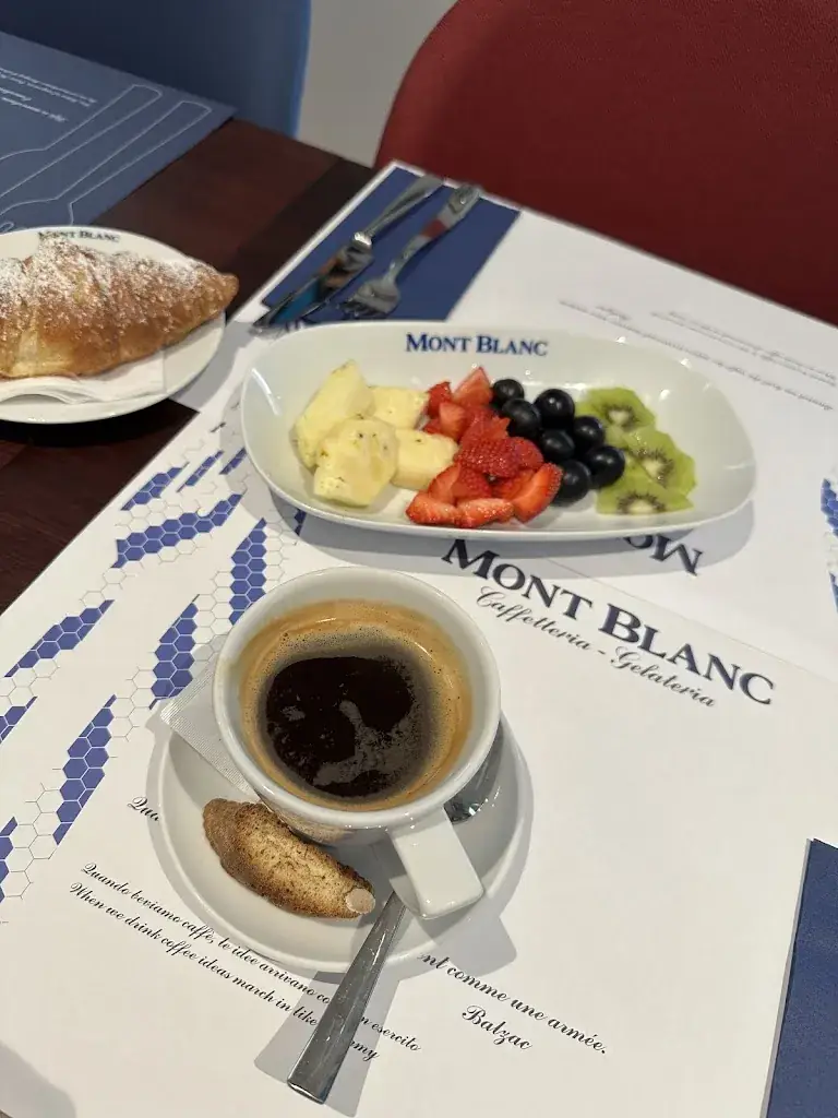 Menu_Mont Blanc Caffetteria - Gelateria_Zug_image_5