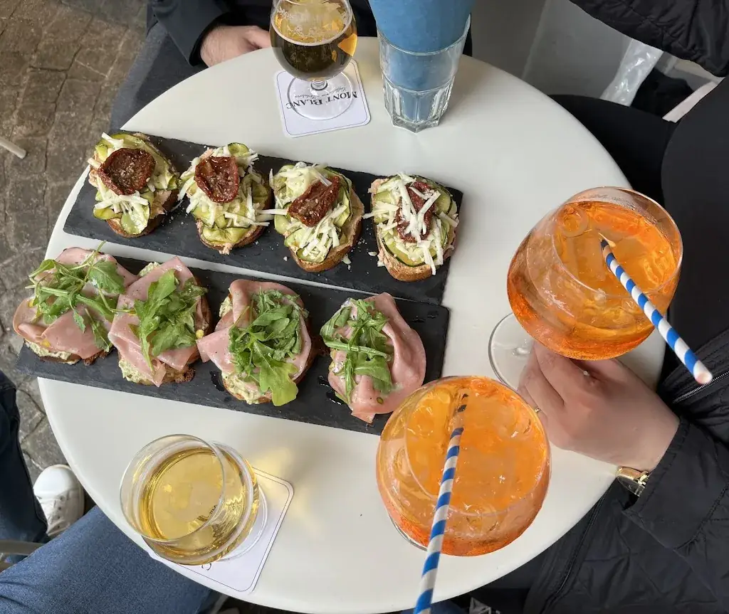 Menu_Mont Blanc Caffetteria - Gelateria_Zug_image_8