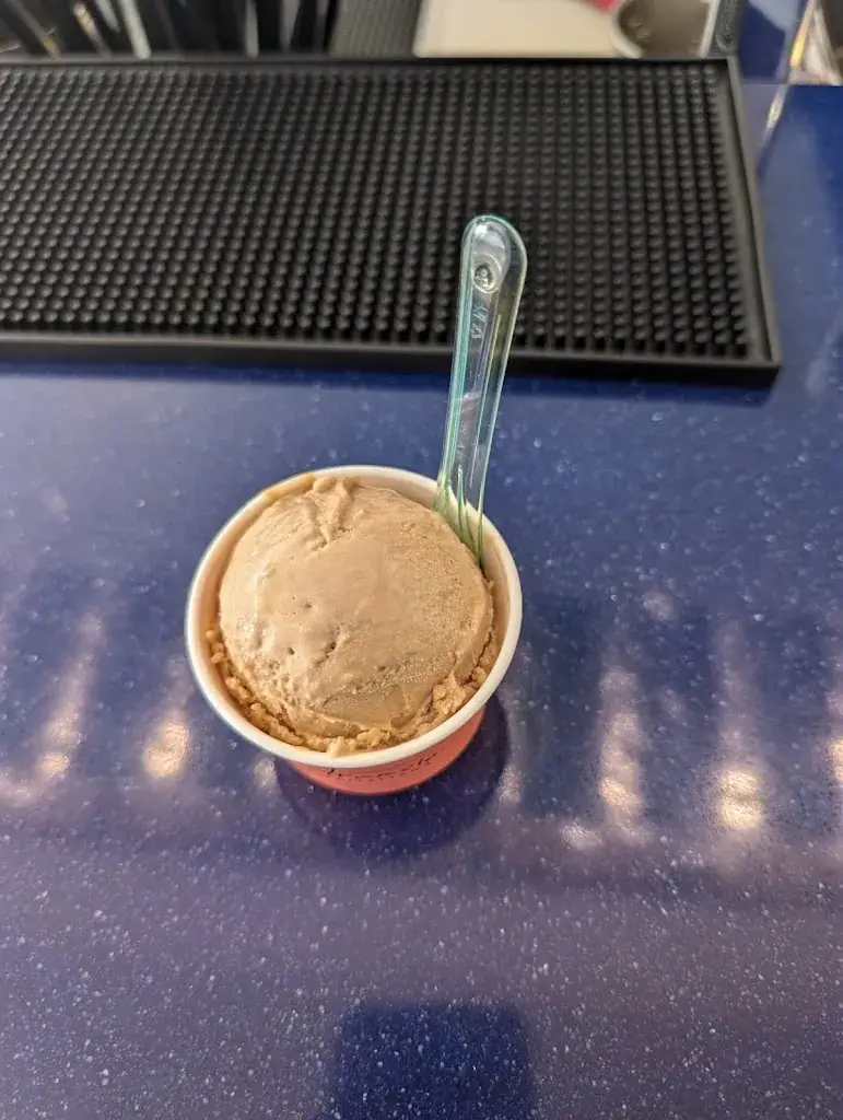Jeremy Perigo_Mont Blanc Caffetteria - Gelateria_Zug_review