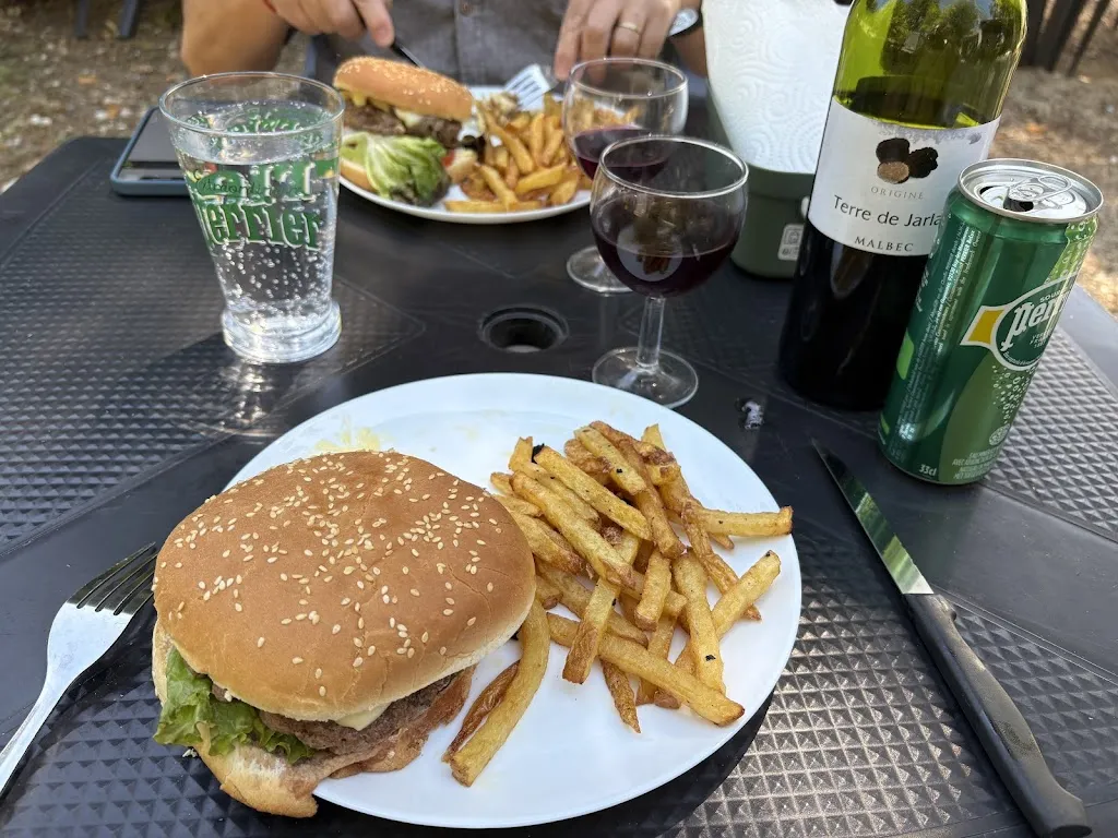 Chez Madju restaurant in Montpezat-de-Quercy