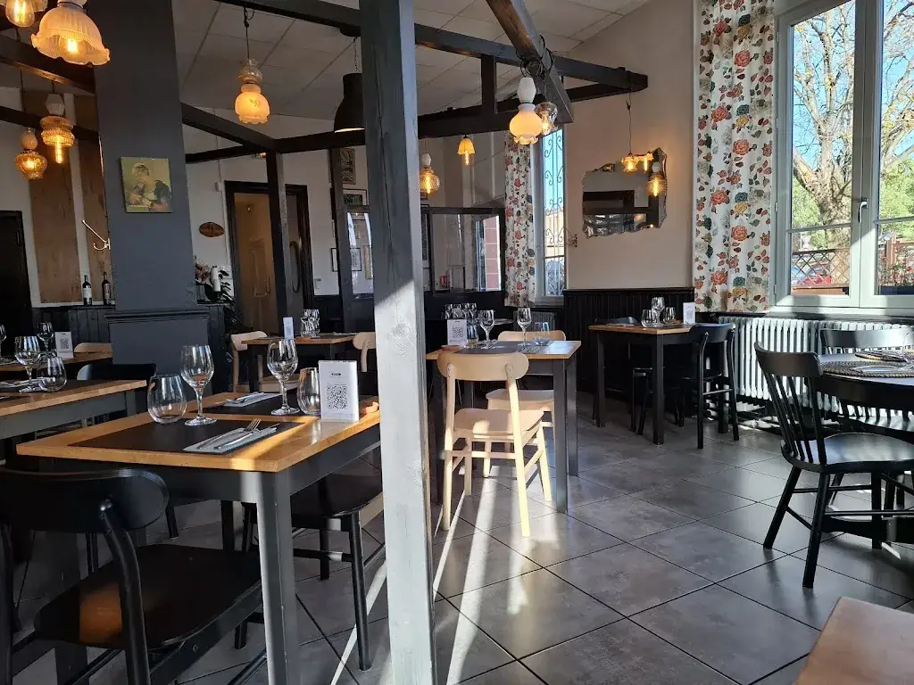 FABRIC RESTAURANT_Muret_slider_image_1