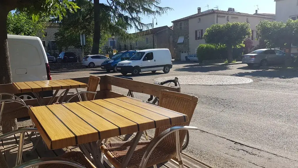 Le Caprice restaurant in Moussac