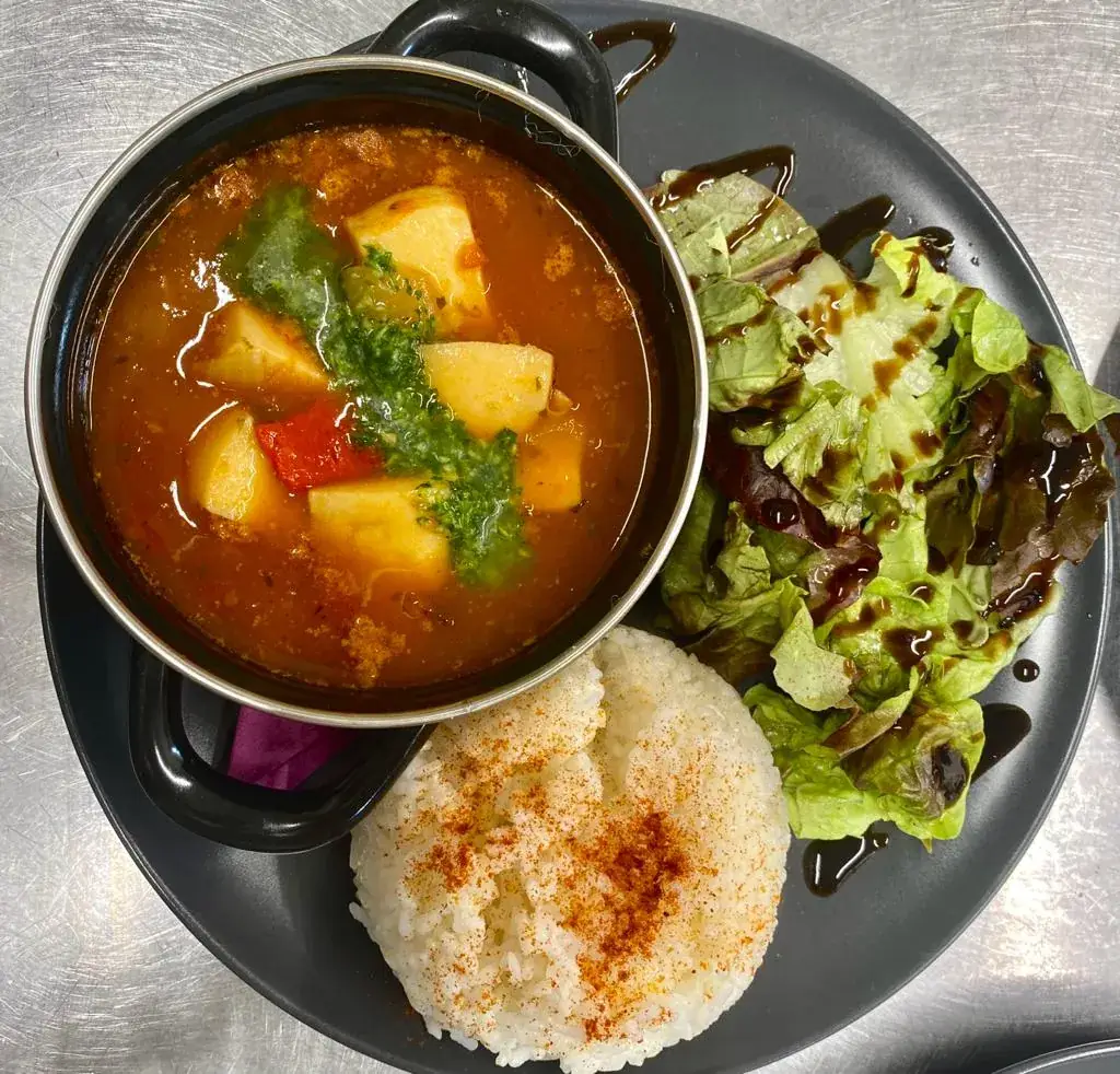 Le Caprice_Moussac_slider_image_2