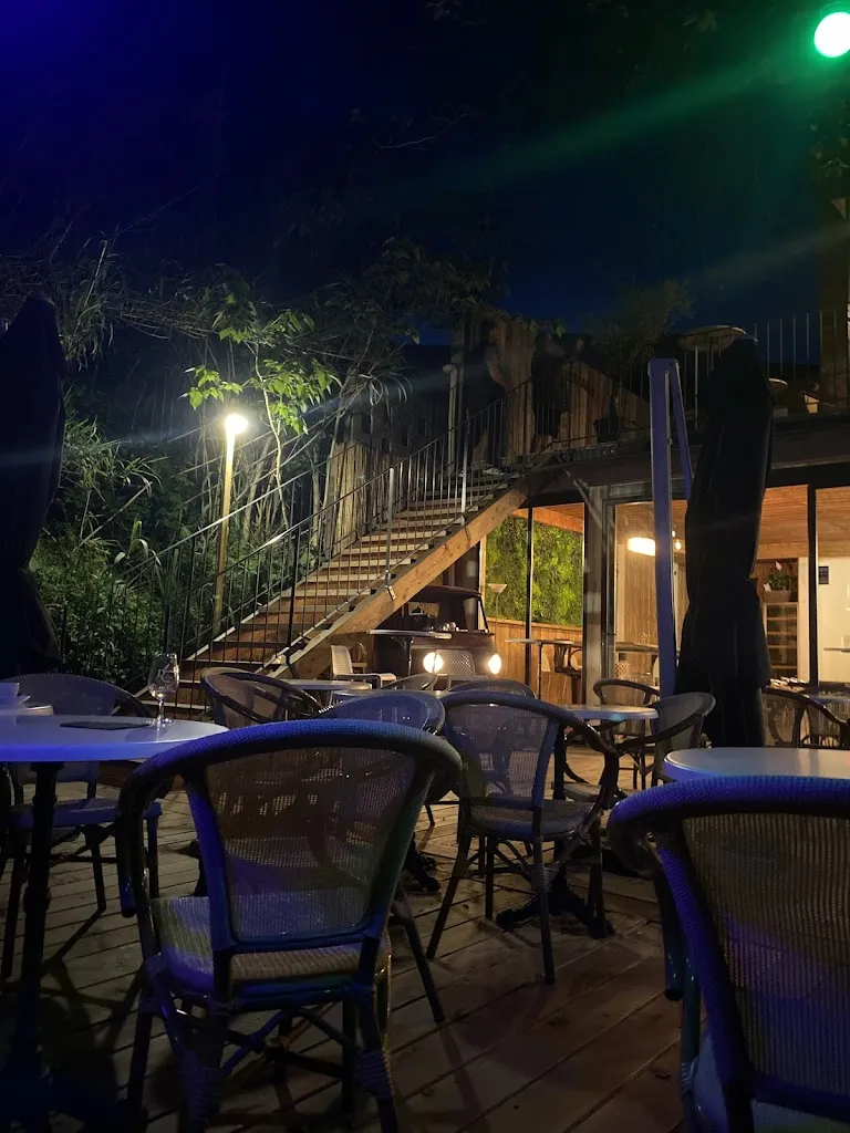 Maylie Trognon_O’terrasses_Moussac_review