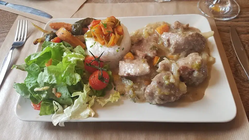 James Myatt_La Bûche Croisée_Contamines-Montjoie_review