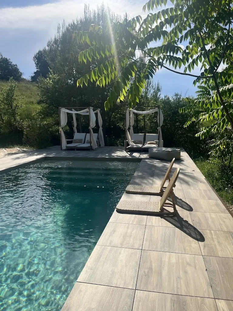 Nuitées Bohèmes_Gajan_slider_image_1