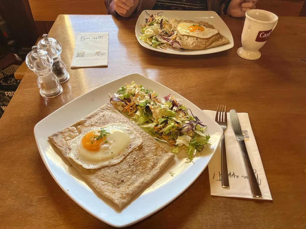 Winson Lee_Café restaurant le Cosmos_Ormont-Dessous_review