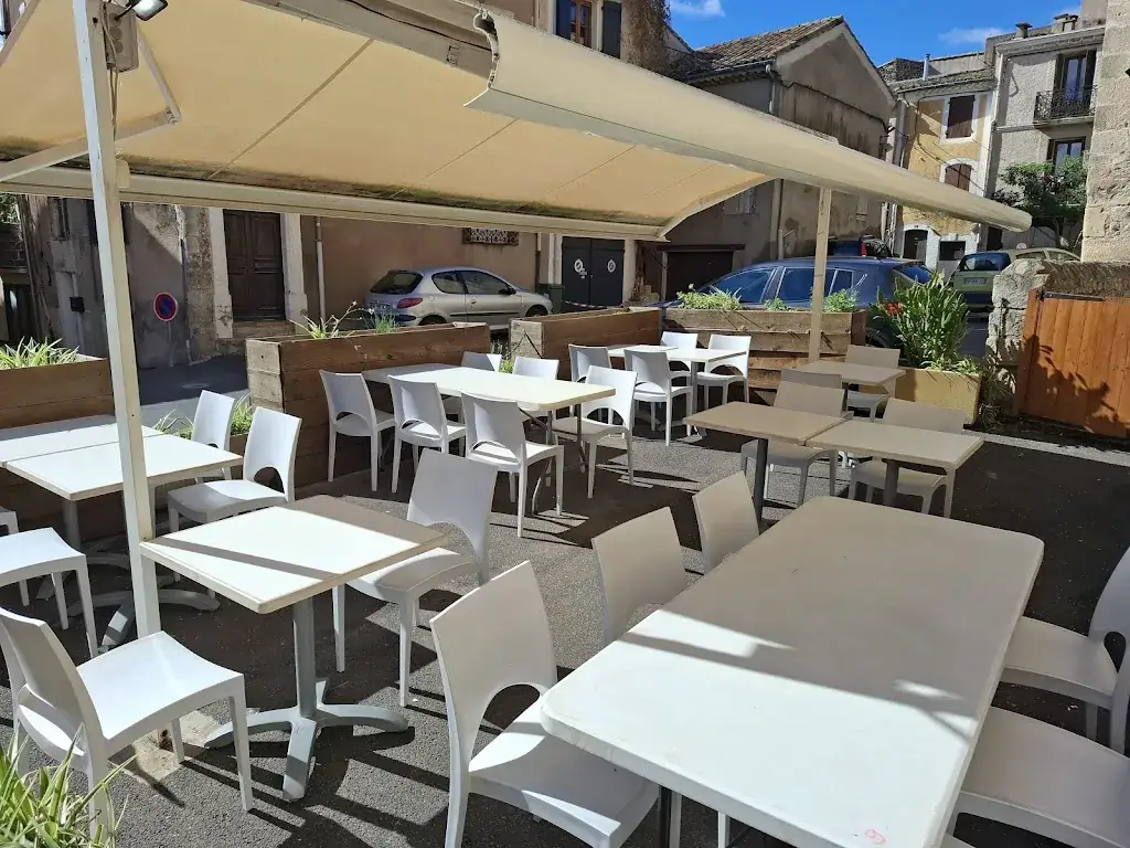 Café restaurant pizzeria la casa restaurant in Nébian